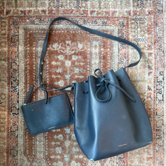 Mansur Gavriel Bucket Bag. Navy. 💙🔥 - Picture 2 of 10